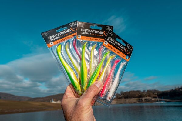 Savage Gear Slender Scoop Shad 15 cm 17 gr Dark Water